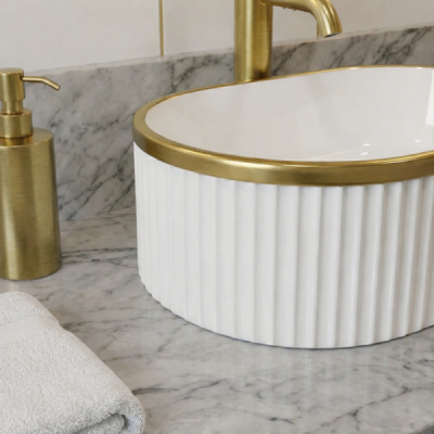 Vasque à poser ovale -49 x 31 cm -Blanc brillant liseré or -ORIELA